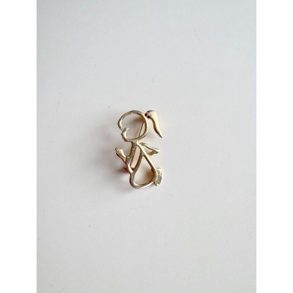 Vintage B.J. BEATRIX JEWELRY Gold Tone Blue Red Rhinestone Praying Angel Brooch